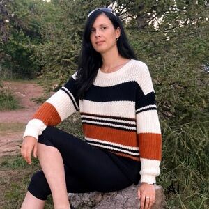 Women Knitted Color Block Sweater No Brand Size XL. 100% Acrylic. P2P - 25”